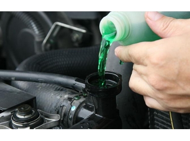 Как выбрать подходящую охлаждающую жидкость для авто?